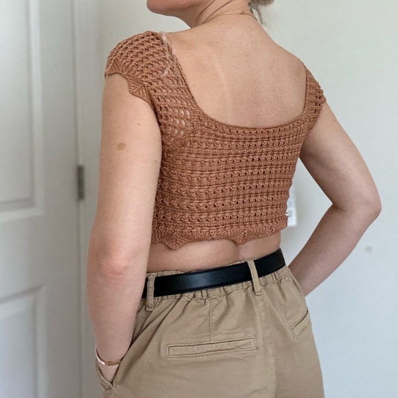 Button Front Crochet Knit Crop Top - Picture 5 of 9